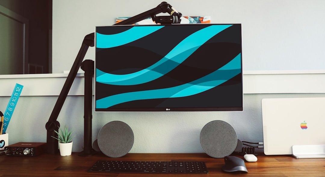 Minimal Desk Setup